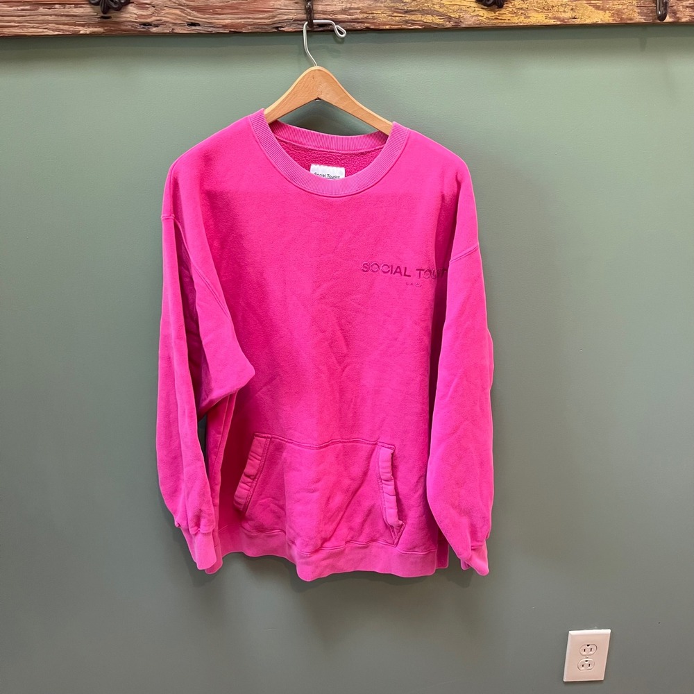 Social Tourist Pink Crewneck‎ Sweatshirt Front Pocket Size S